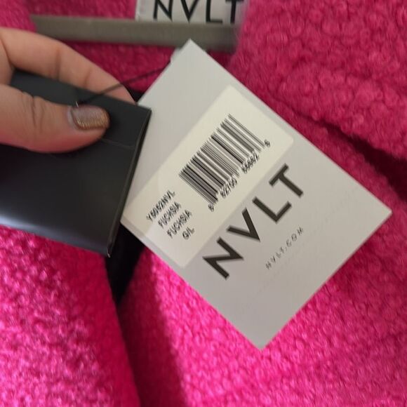 NWT- NVLT-Hot pink Faux Wool Boucle Double Breasted Coat-Size large - Picture 10 of 14